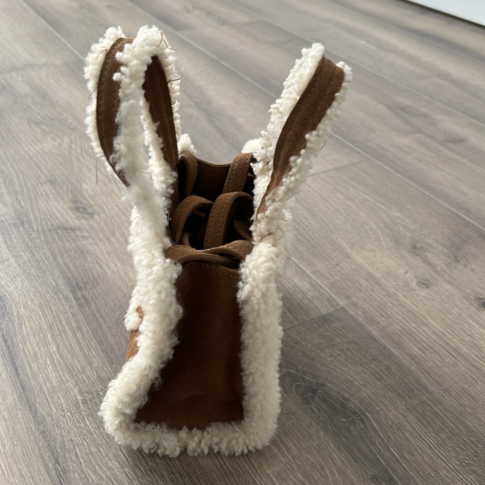 Telfar x Ugg small purse in chestnut - Picture 3 of 10